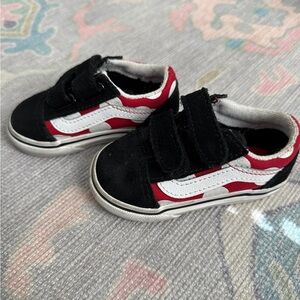 Minnie Mouse Girls Vans - size 4